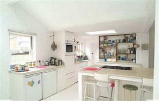 成都裝飾公司純白配多彩，打造美麗的田園混搭風(fēng)裝飾工程設(shè)計